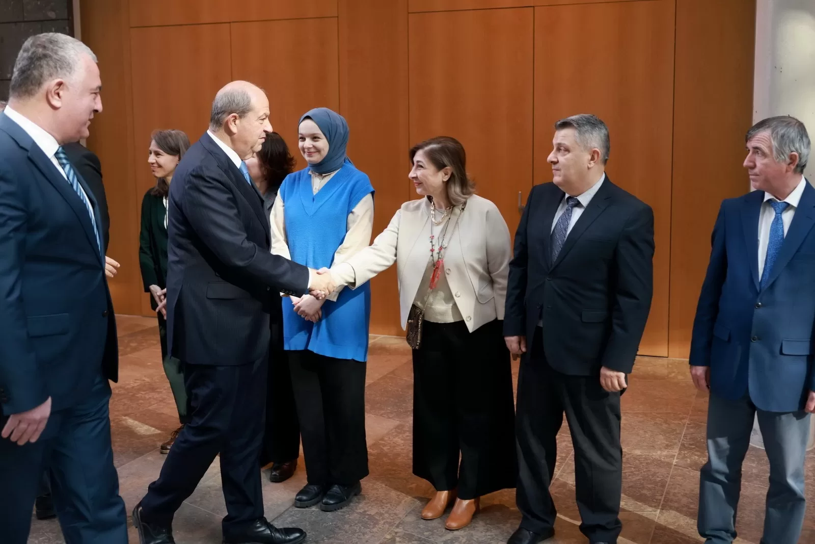 Tatar, Kıbrıs meselesinde eşitlik temelinde iki devletli çözüm istediklerini belirtti