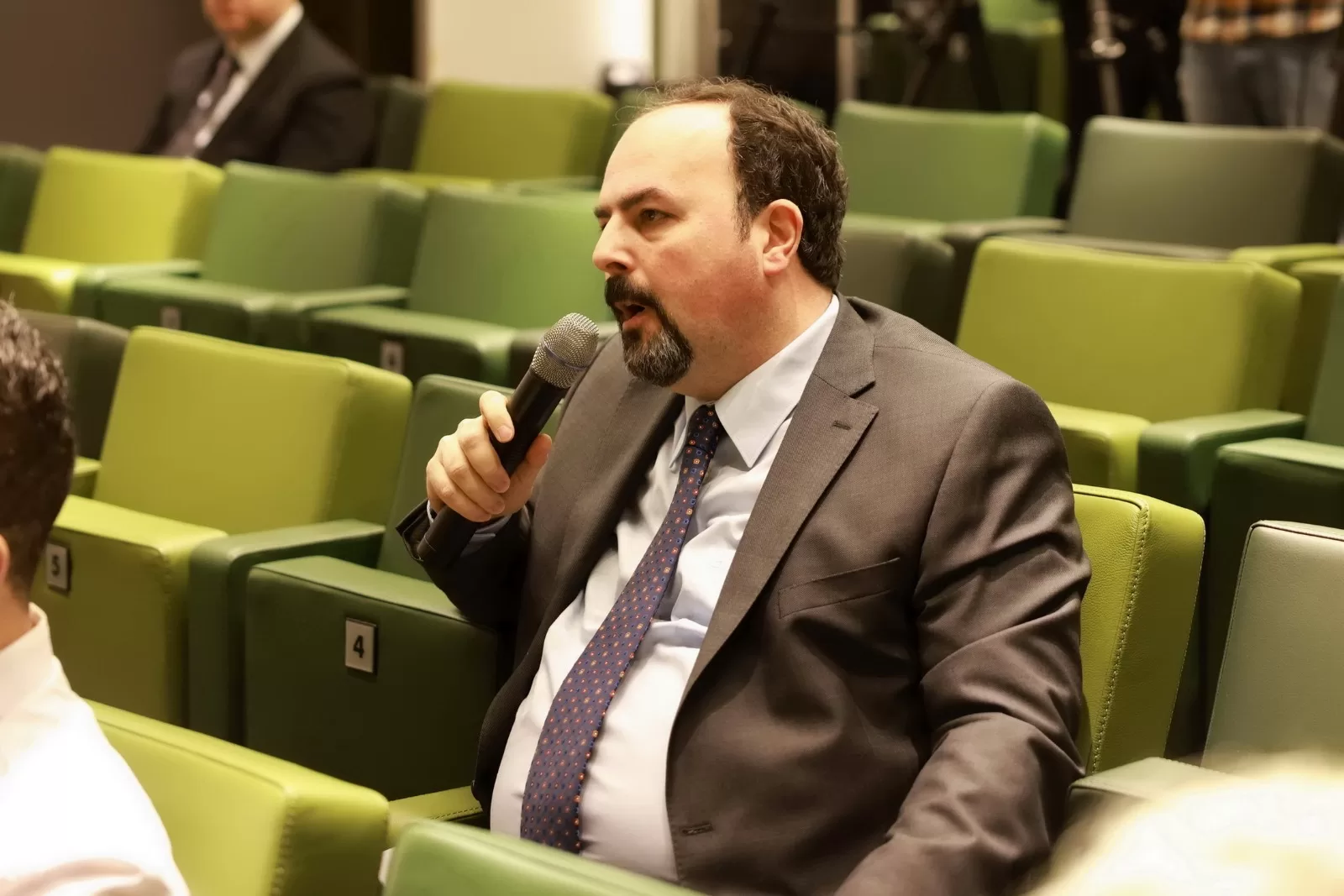 Tatar, Kıbrıs meselesinde eşitlik temelinde iki devletli çözüm istediklerini belirtti