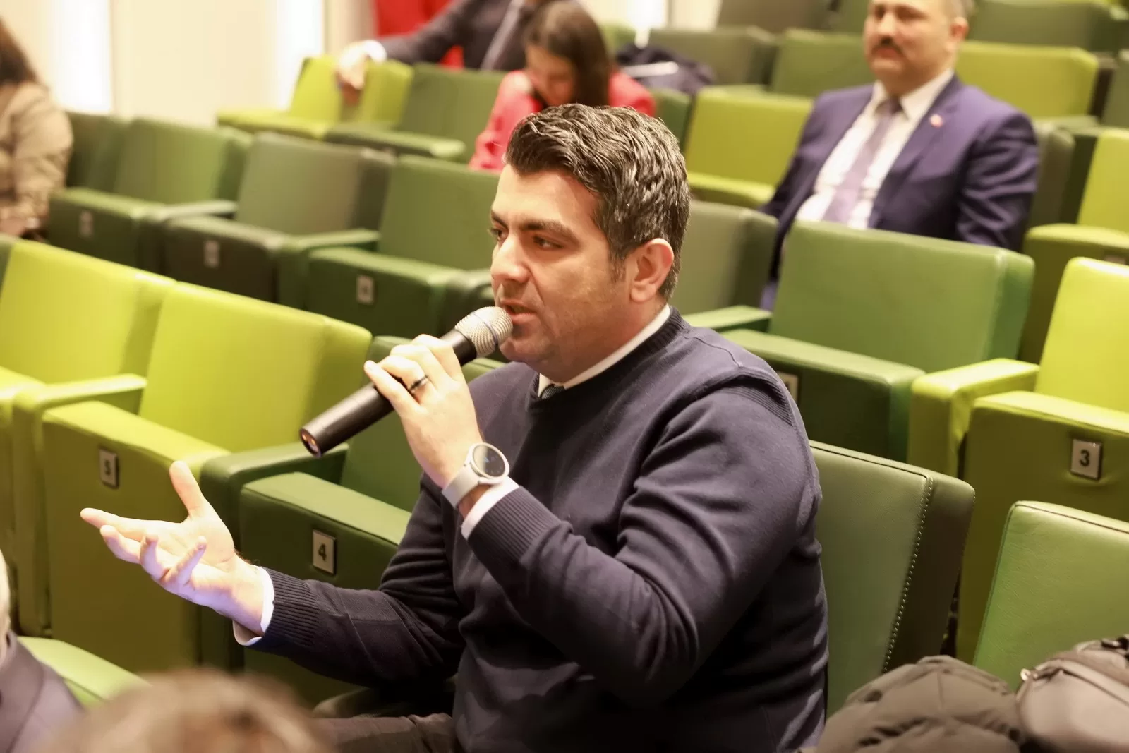 Tatar, Kıbrıs meselesinde eşitlik temelinde iki devletli çözüm istediklerini belirtti