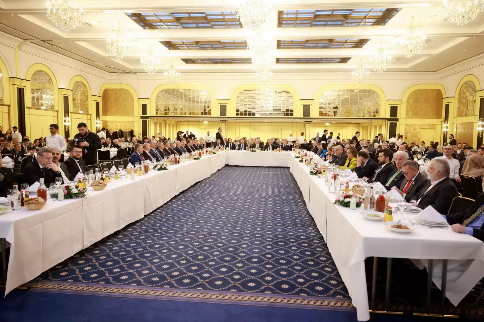 Ticaret Bakanı Bolat, MÜSİAD Berlin'in iftar programında konuştu