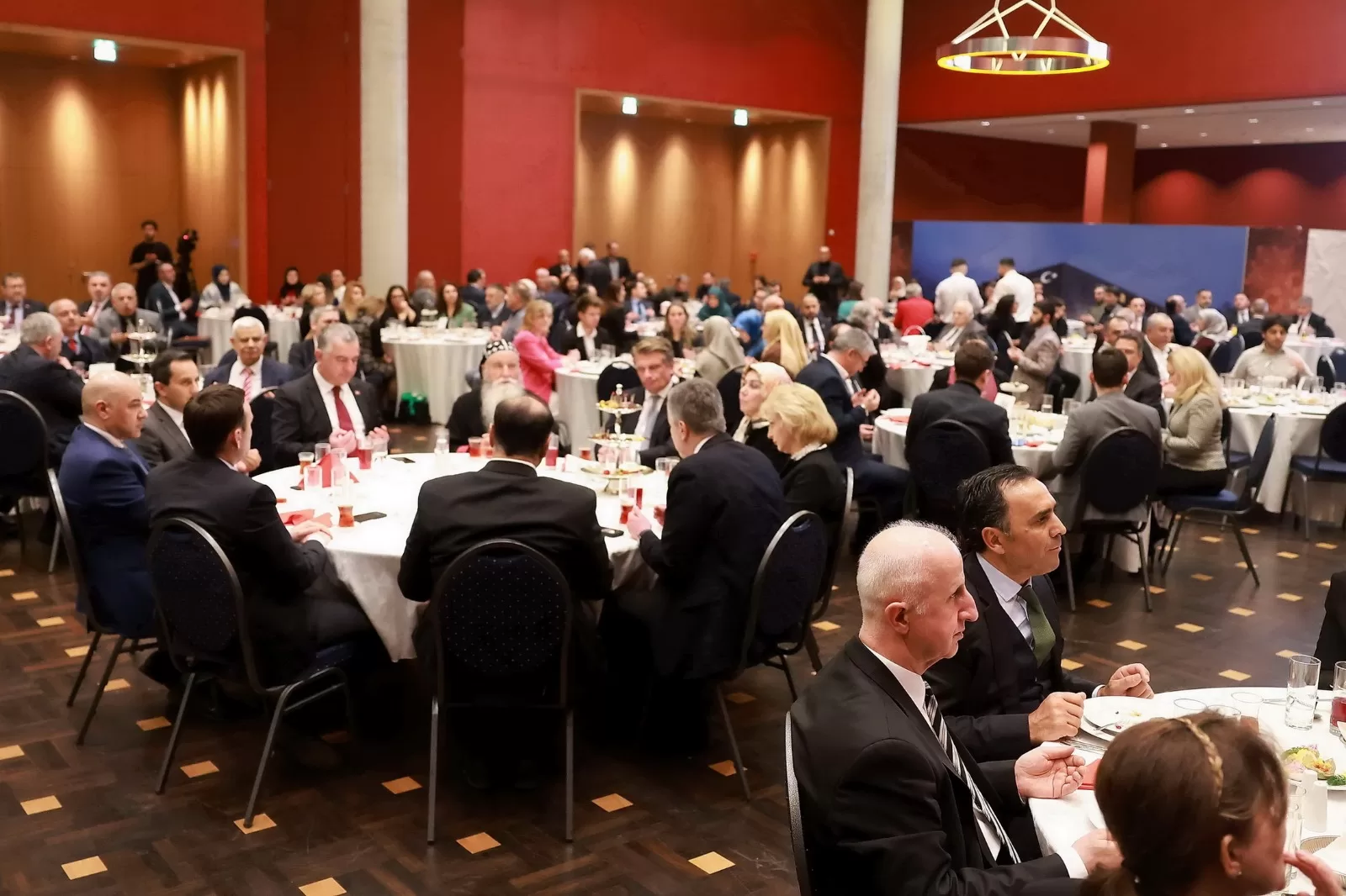 Berlin Büyükelçiliği, Almanya'daki Türk toplumu temsilcilerine iftar verdi
