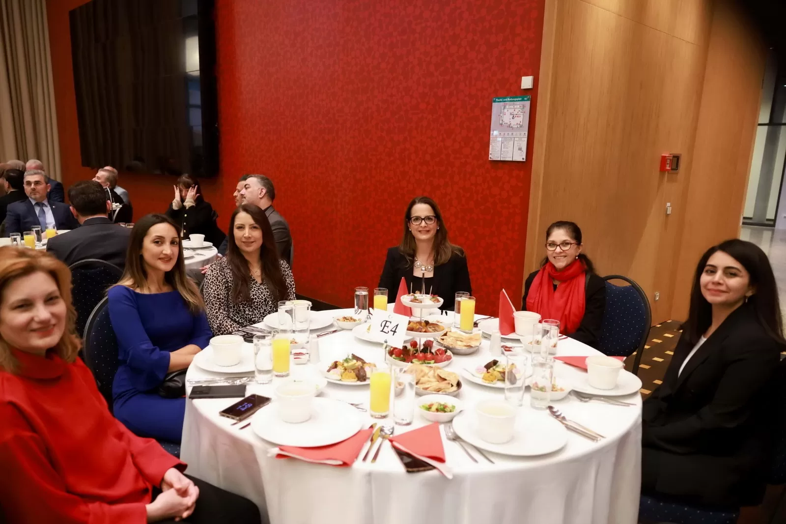 Berlin Büyükelçiliği, Almanya'daki Türk toplumu temsilcilerine iftar verdi