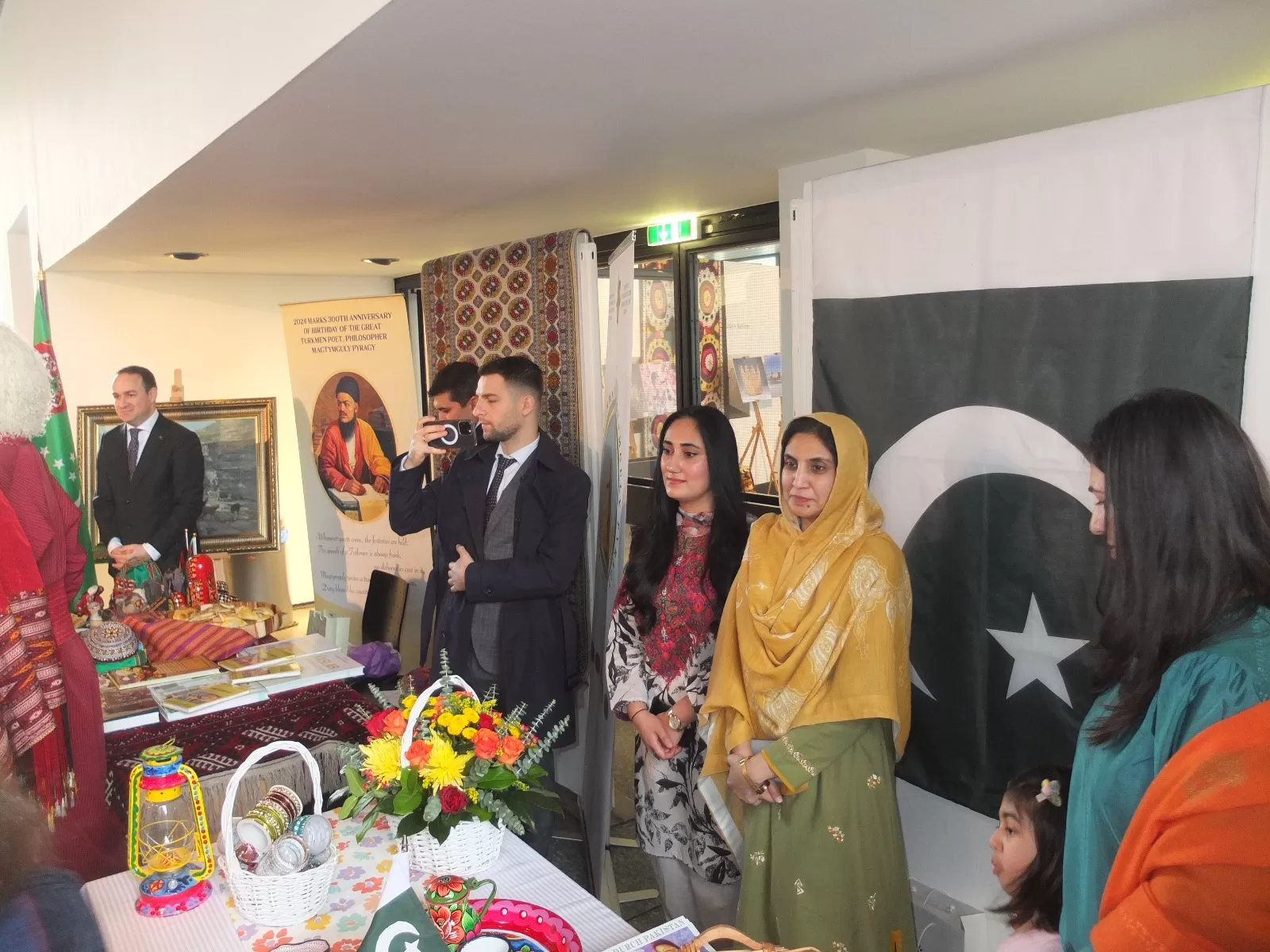 Berlin`de 10 Büyükelçiliğin katılımı ile Nevruz kutlandı