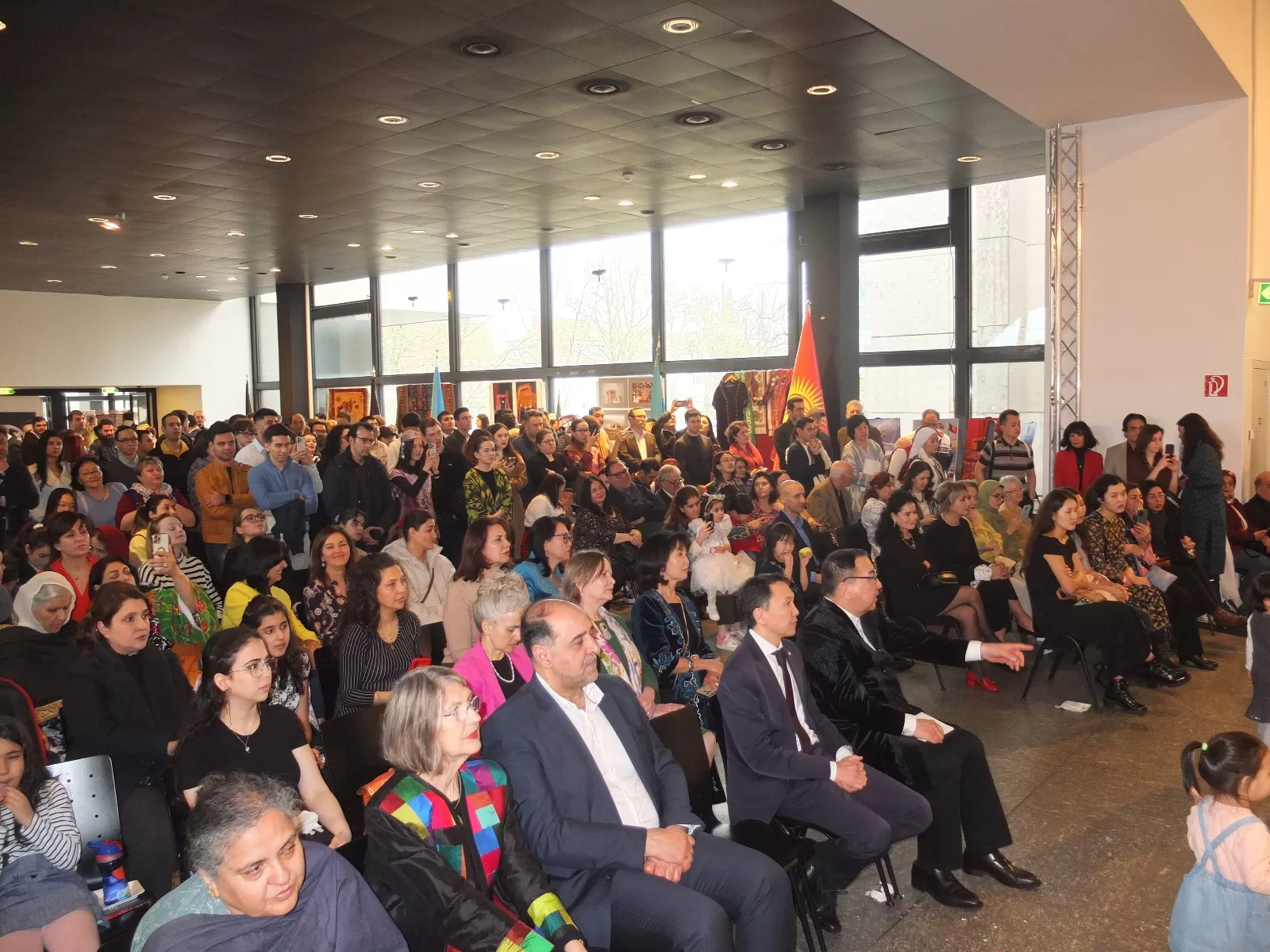 Berlin`de 10 Büyükelçiliğin katılımı ile Nevruz kutlandı