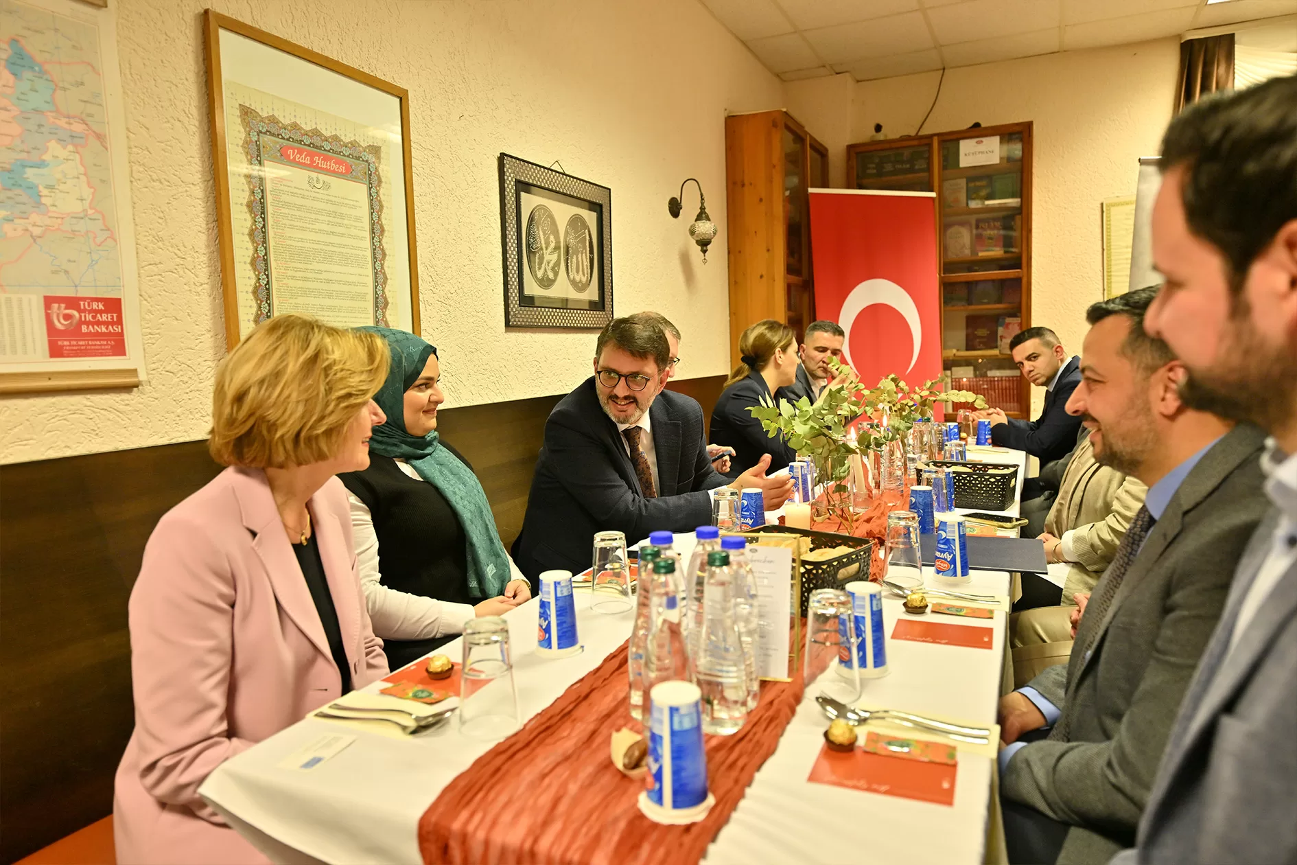 Rheinland-Pfalz Eyalet Başbakanı Dreyer, DİTİB iftar sofrasına katıldı