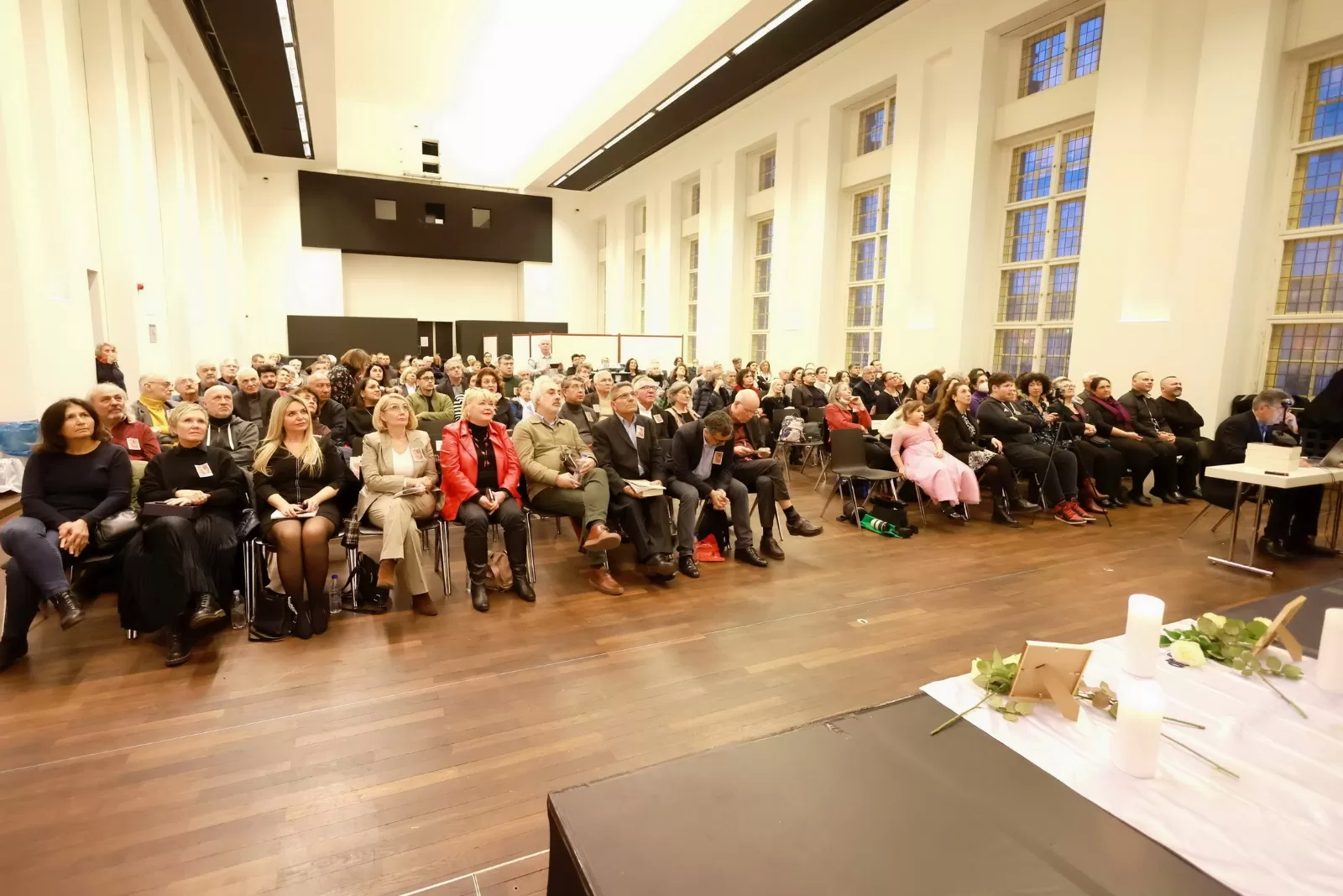 Dr. Ertekin Özcan, gözyaşları arasında doğum gününde anıldı