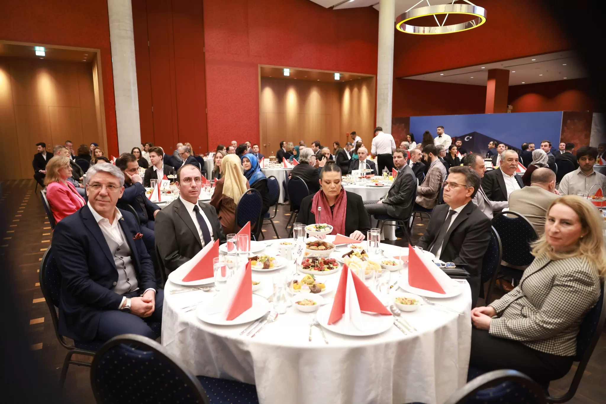 Berlin Büyükelçiliği, Almanya'daki Türk toplumu temsilcilerine iftar verdi