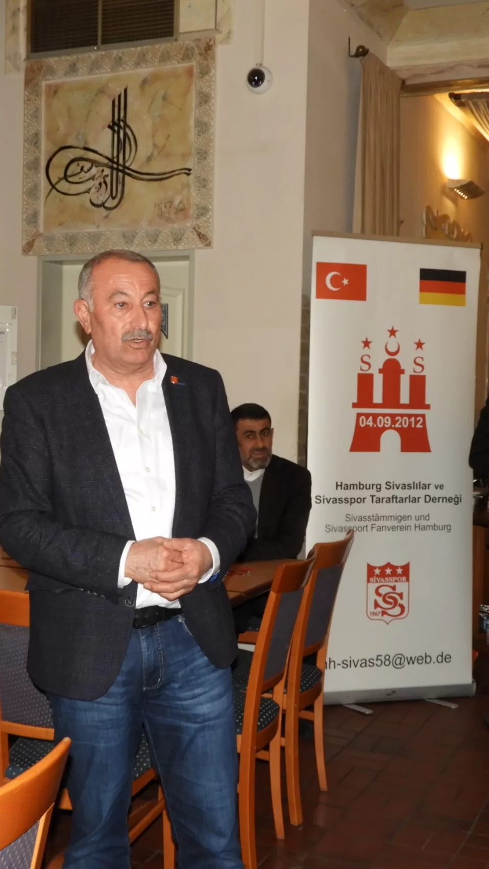 HAMBURG’DA İFTAR’DA ÇANAKKALE ŞEHİTLERİ ANILDI