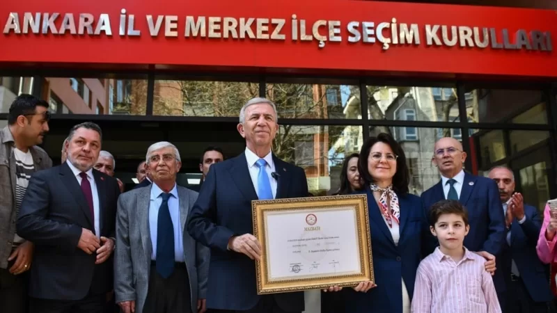 Turgut Altınok Keçiören’i devretmeye gelmedi