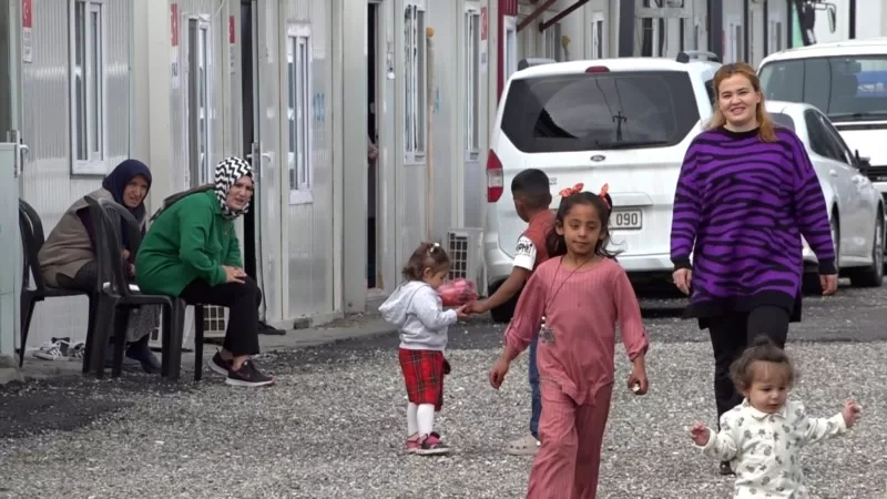 Depremzedeler bu bayramı da buruk geçiriyor