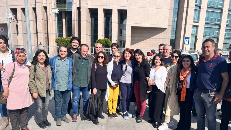 Gözaltına alınan 9 gazeteciden 3’ü tutuklandı: Suçlama “terör örgütüne üyelik”