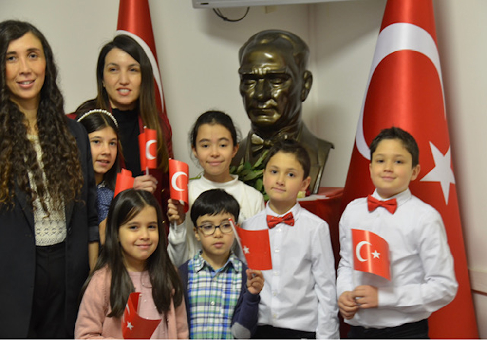 Münih’te 23 Nisan coşkusu