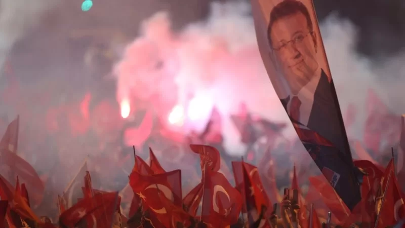 İmamoğlu rekor oyla seçilirken Büyükşehir Meclisi’nde çoğunluk CHP’ye geçti