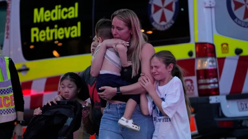 Sydney’de bir AVM’de bıçaklı saldırı: 6 kişi öldü, 8 kişi yaralandı