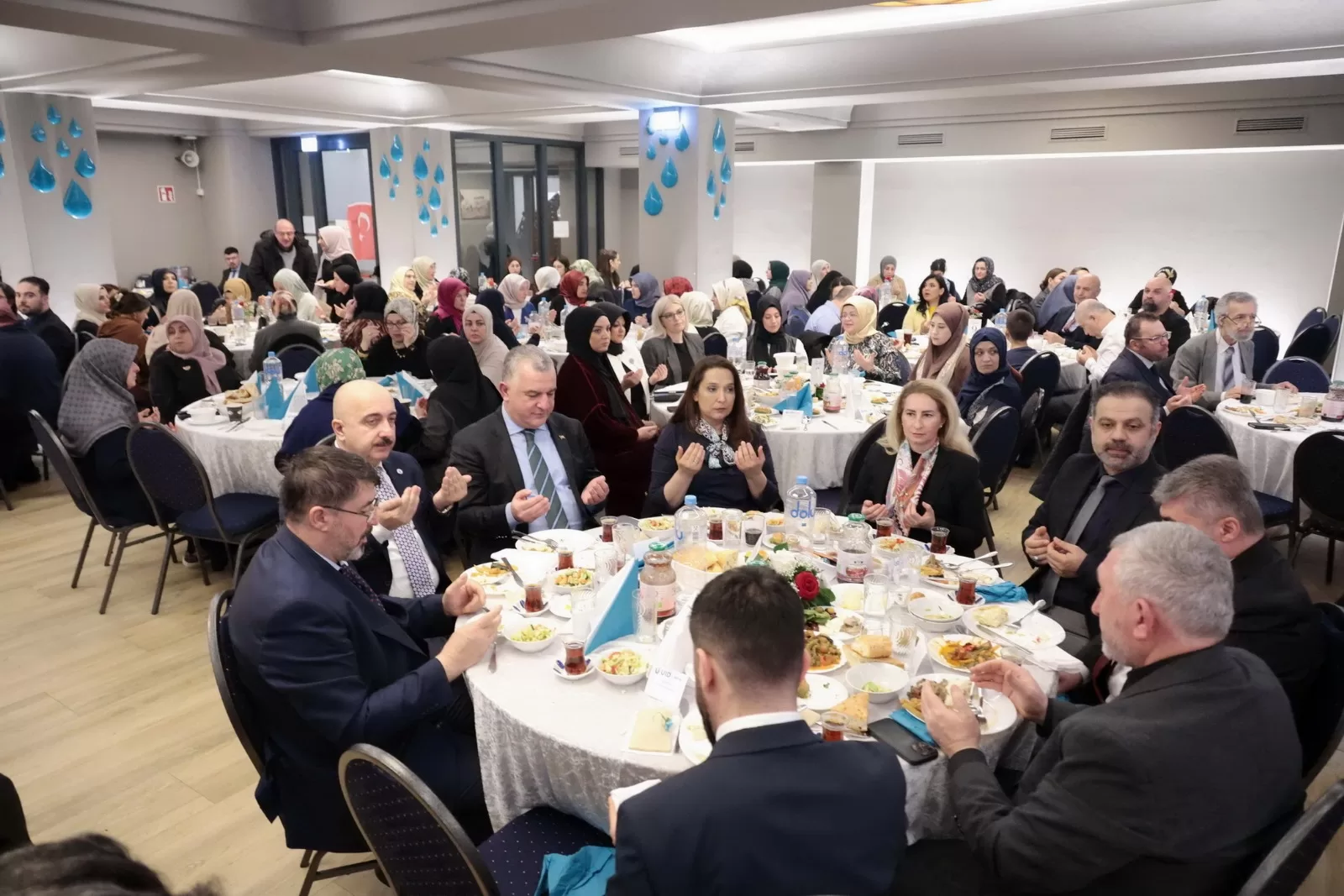 UID Berlin`de iftar