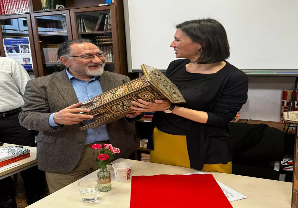 “Müslümanlar ile Hristiyanlar birlikte yaşamayı öğrenmelidirler”