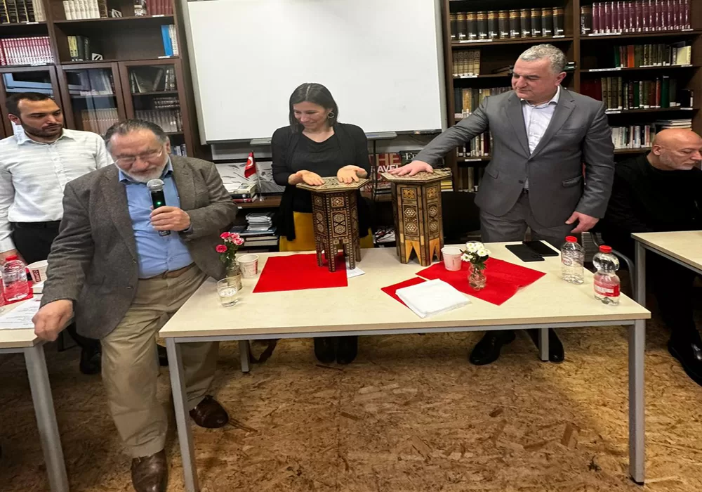 “Müslümanlar ile Hristiyanlar birlikte yaşamayı öğrenmelidirler”