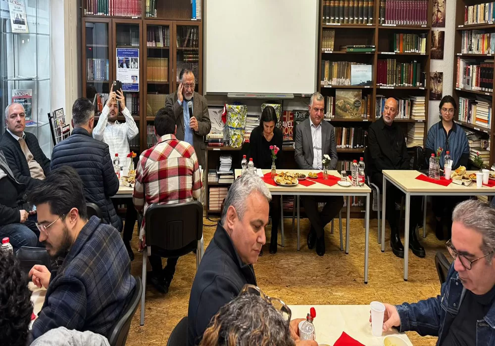 “Müslümanlar ile Hristiyanlar birlikte yaşamayı öğrenmelidirler”