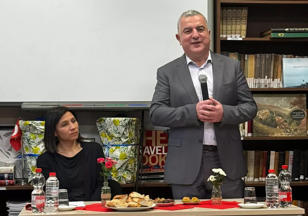 “Müslümanlar ile Hristiyanlar birlikte yaşamayı öğrenmelidirler”