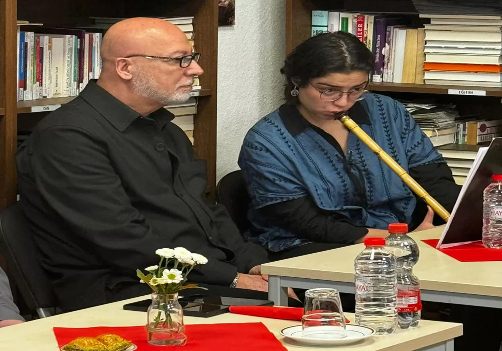 “Müslümanlar ile Hristiyanlar birlikte yaşamayı öğrenmelidirler”