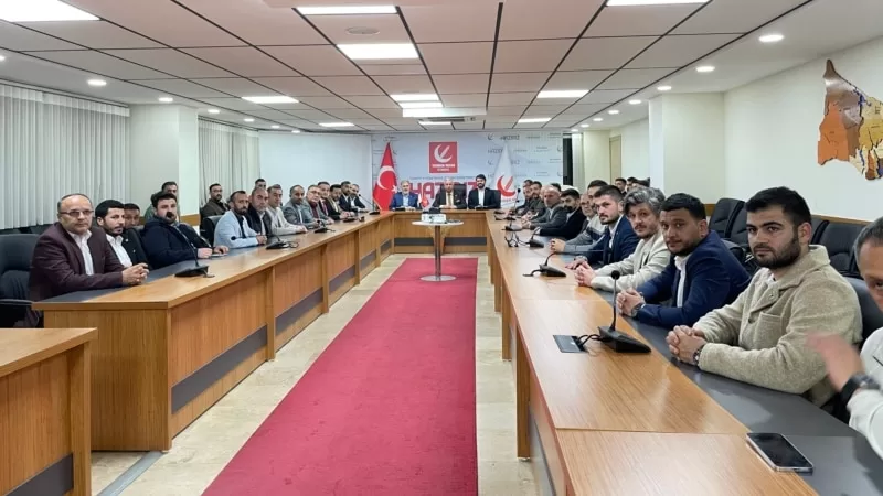 Yeniden Refah Partisi yerel seçimde nasıl üçüncü parti oldu?