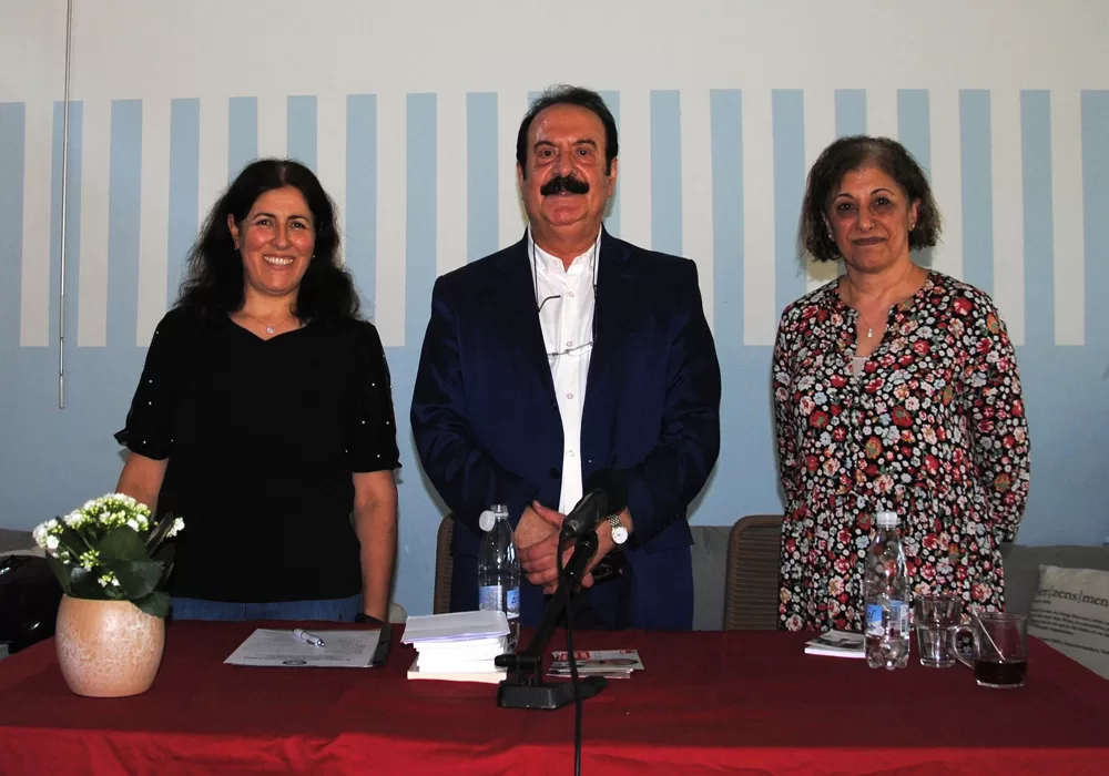 Behçet Algan`dan BAKM`de keyifli sohbet toplantısı