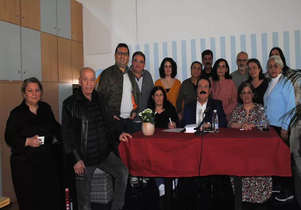 Behçet Algan`dan BAKM`de keyifli sohbet toplantısı