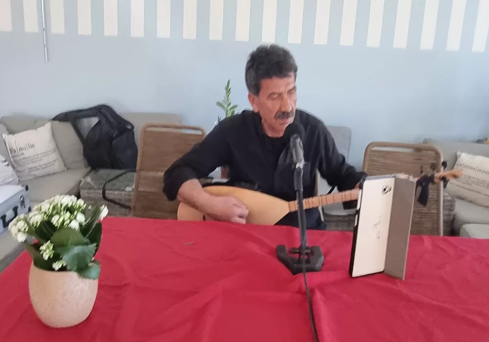 Behçet Algan`dan BAKM`de keyifli sohbet toplantısı
