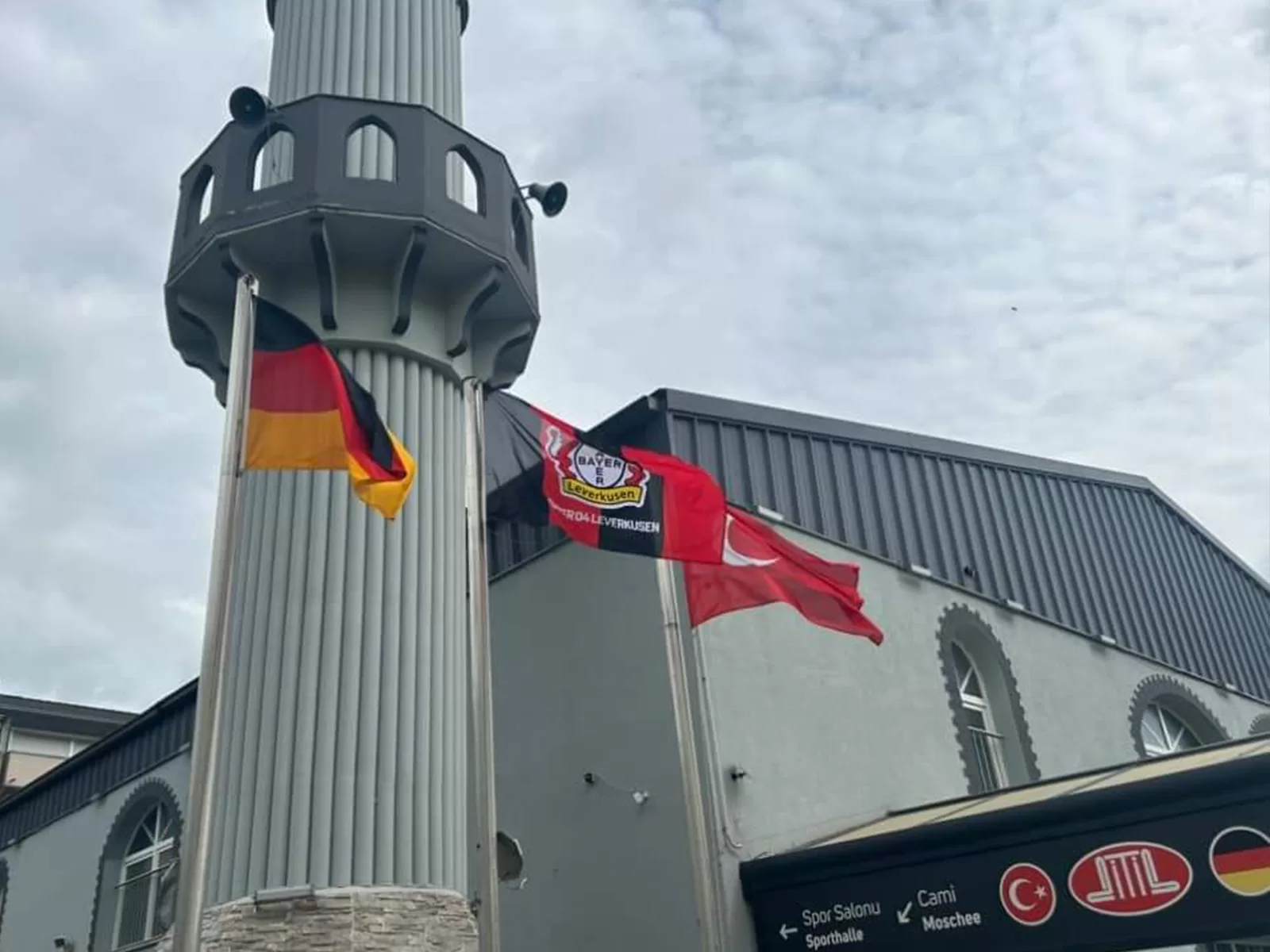 Leverkusen DİTİB Camii‘nden şehirin Bundesliga Şampiyonu’na kutlama
