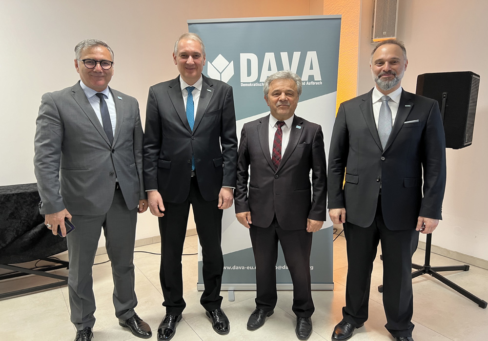 DAVA Genel Başkanı Özcan: Biz tarih yazıyoruz
