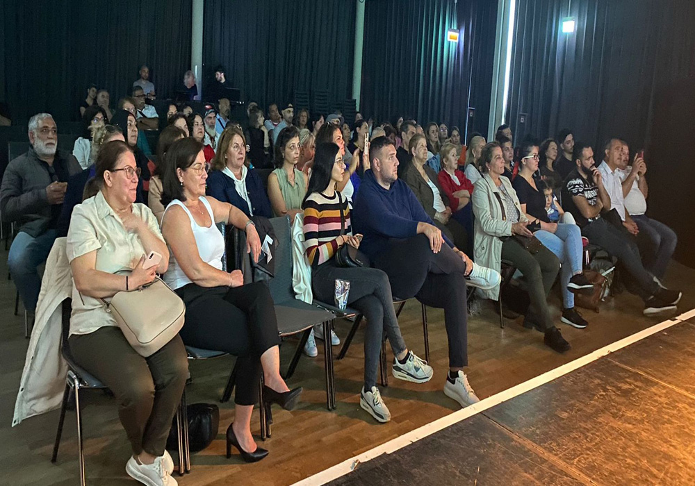 ‘Kefen Bayraklı Şehir’ seyirciyle buluştu