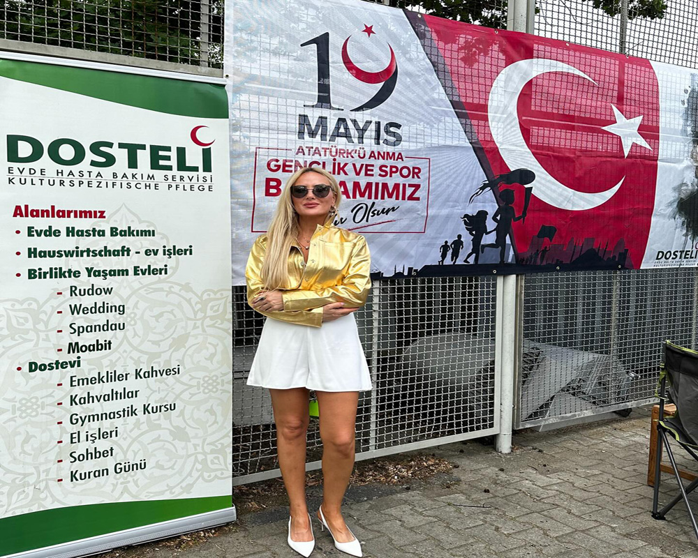 Berlin`de 19 Mayıs ve 23 Nisan Şenlikleri Coşkuyla Kutlandı