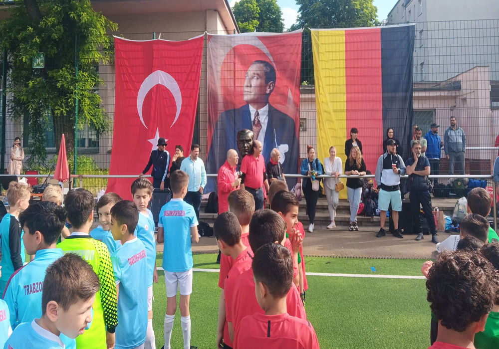 Berlin'de 19 Mayıs Gençlik ve Spor Bayramı Turnuvası Coşkuyla Kutlandı