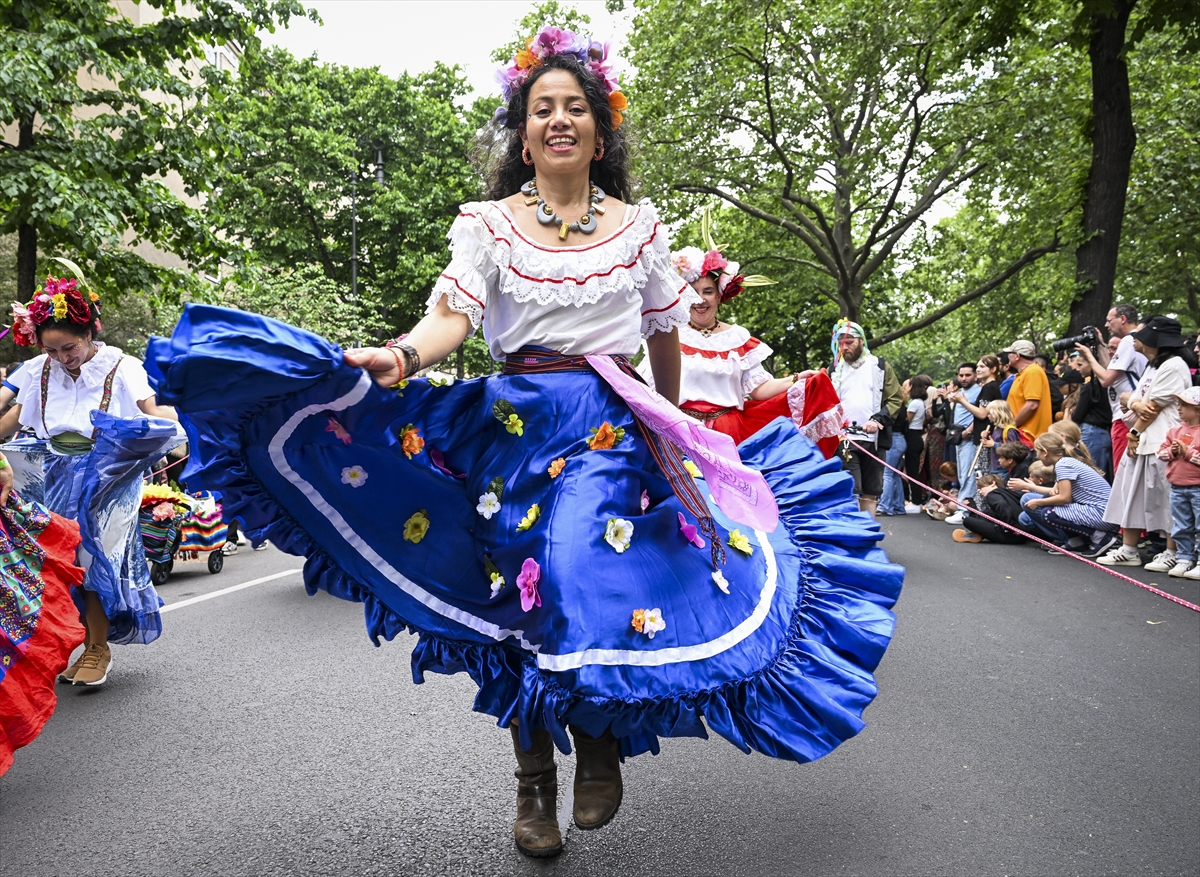 26. Berlin Kültürler Karnavalı Renkli Görüntülere Sahne Oldu