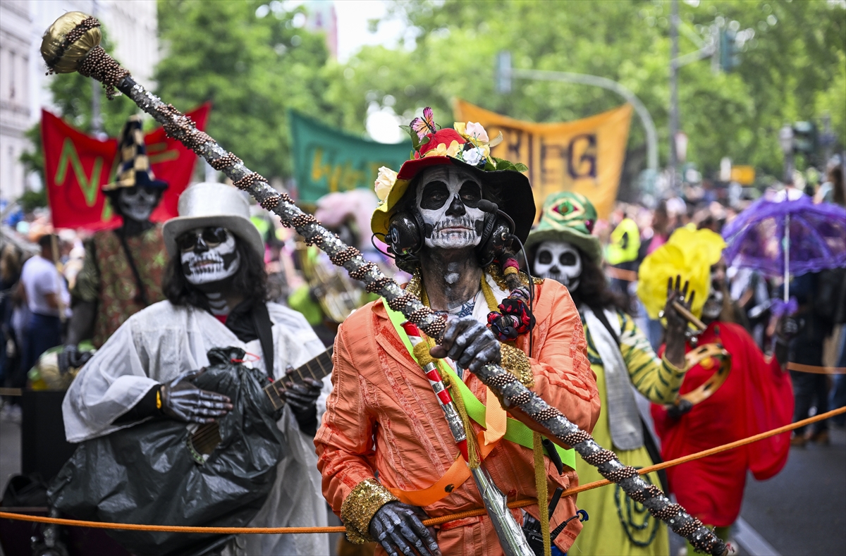 26. Berlin Kültürler Karnavalı Renkli Görüntülere Sahne Oldu