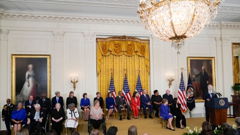 Biden’dan aralarında siyasetçi ve aktivistlerin bulunduğu 19 kişiye Başkanlık Özgürlük Madalyası