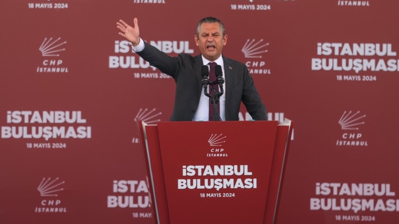 CHP lideri Özel atanamayan öğretmenlerle ilgili Cumhurbaşkanı Erdoğan'ı eleştirdi