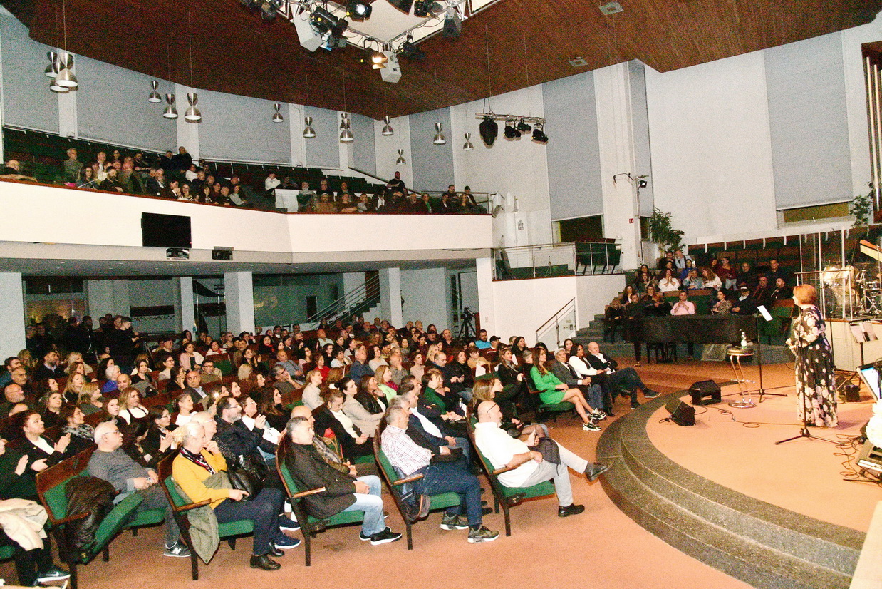 Çetin Çeto ve Nilüfer Akbal`dan güzel bir konser