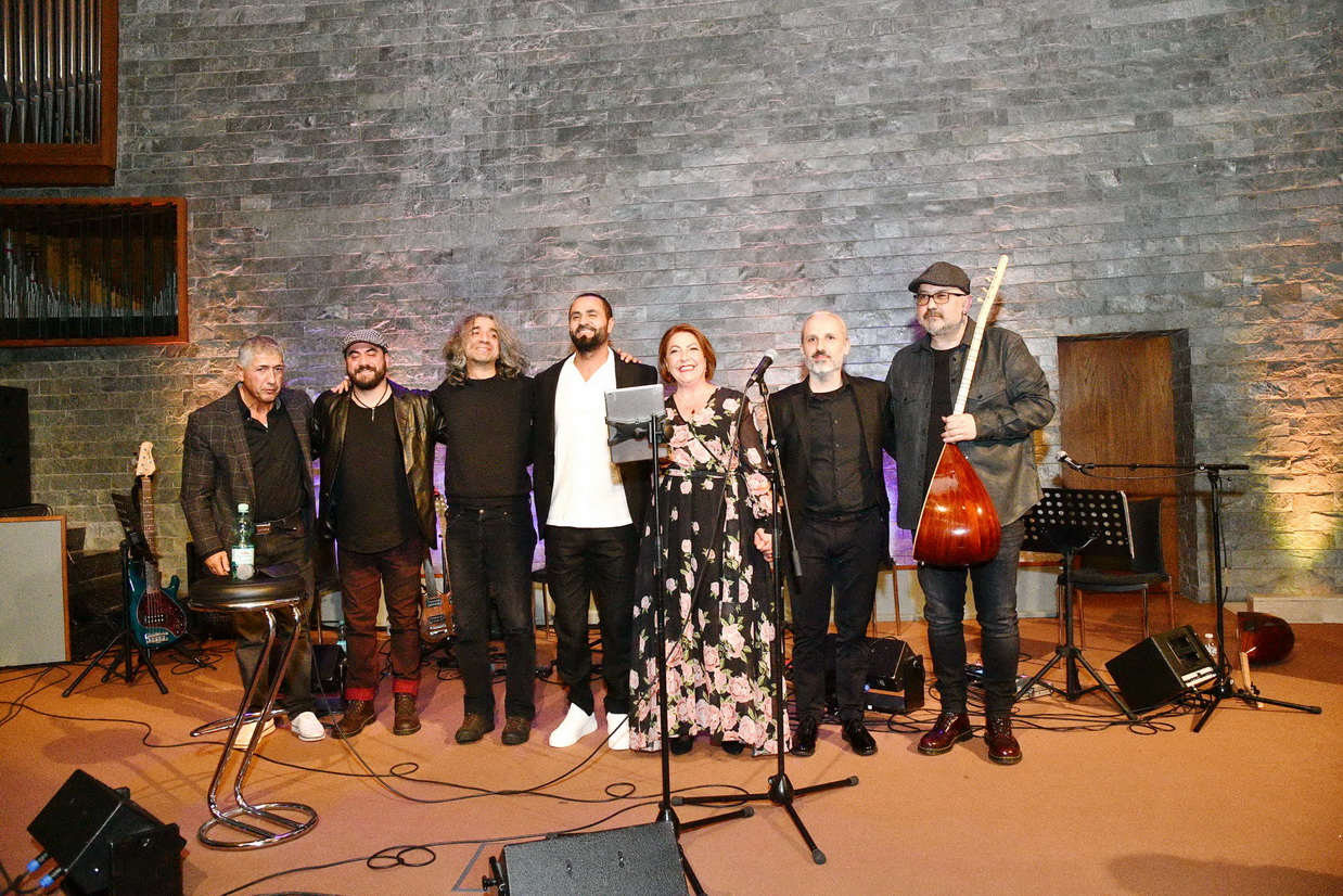 Çetin Çeto ve Nilüfer Akbal`dan güzel bir konser