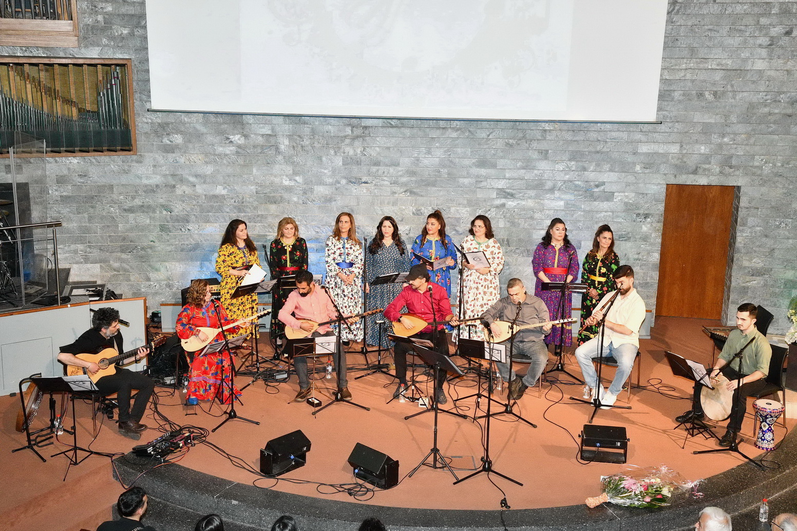 Pınar ve İmam Özgül ile arkadaşlarından muhteşem bir dinleti