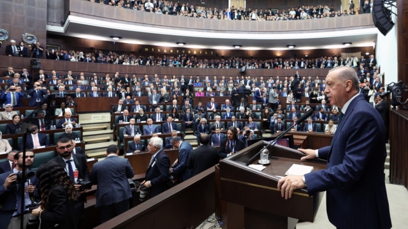 “Dünya Netanyahu’nun kanla beslenen vampirliğini izliyor”