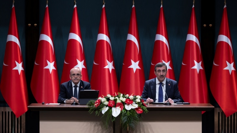 Kamuda tasarruf tedbirleri paketi açıklandı, bazı ekonomistler “gecikmiş, ürkek, kapsamı dar” buldu