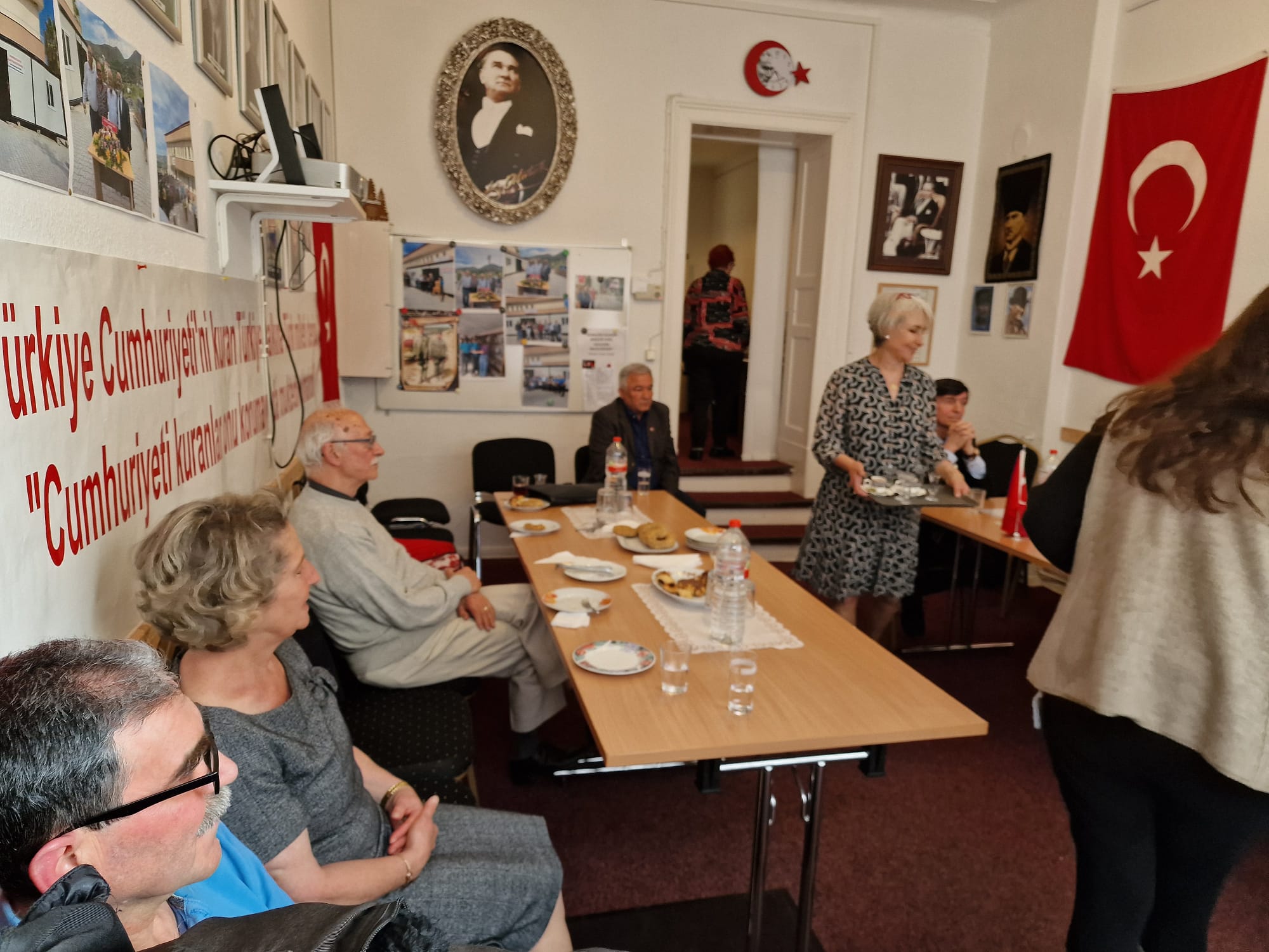 Başkonsolos Şanlı, Berlin ADD`yi ziyareti etti