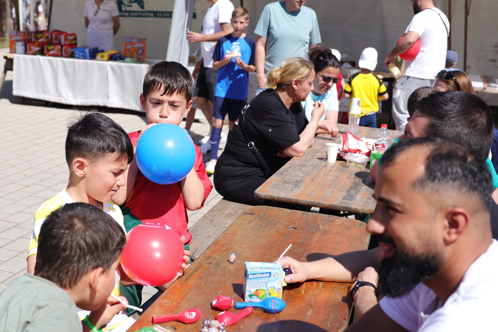 Berlin’de 23 Nisan ve 1 Mayıs bu yıl yardım amaçlı şenlikle kutlandı