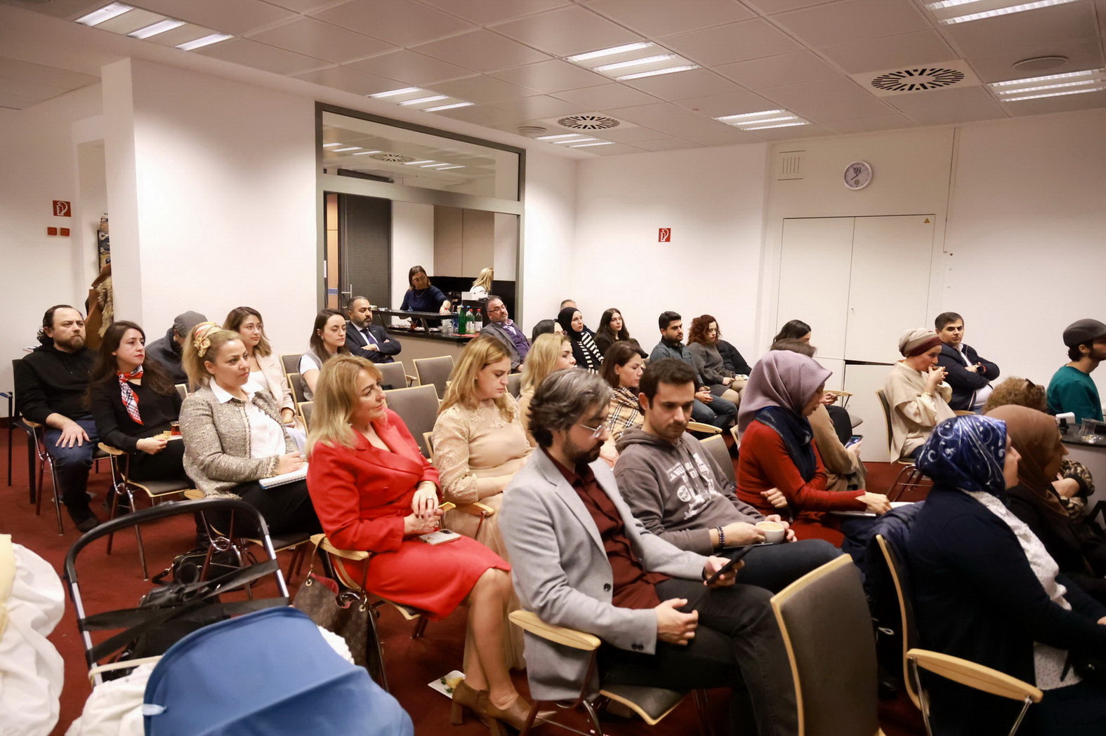 Berlin`de yapay zeka ve geleceğin meslekleri semineri düzenledi