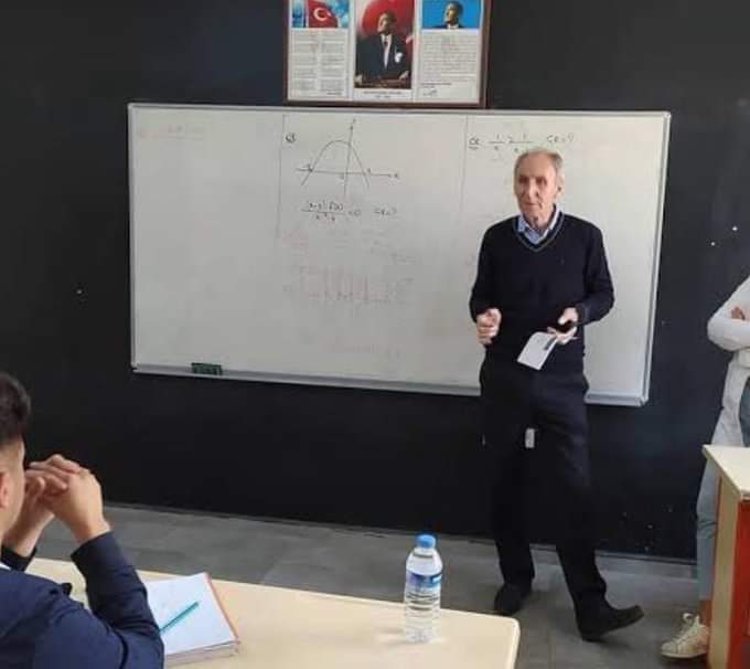 ÖĞRETMEN BİR ÜLKENİN AYNASIDIR
