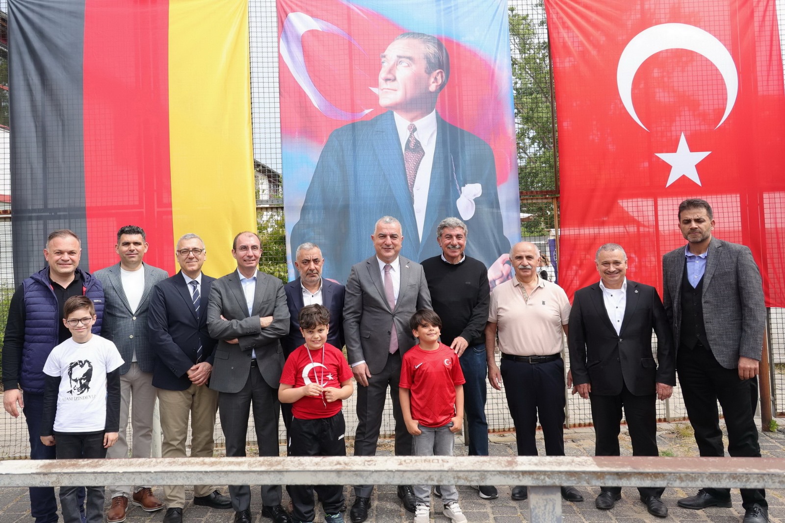 Berlin`de 19 Mayıs ve 23 Nisan Şenlikleri Coşkuyla Kutlandı