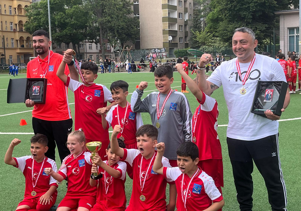 Berlin'de 19 Mayıs Gençlik ve Spor Bayramı Turnuvası Coşkuyla Kutlandı