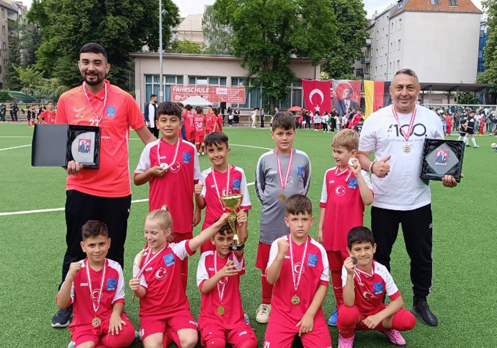 Berlin'de 19 Mayıs Gençlik ve Spor Bayramı Turnuvası Coşkuyla Kutlandı
