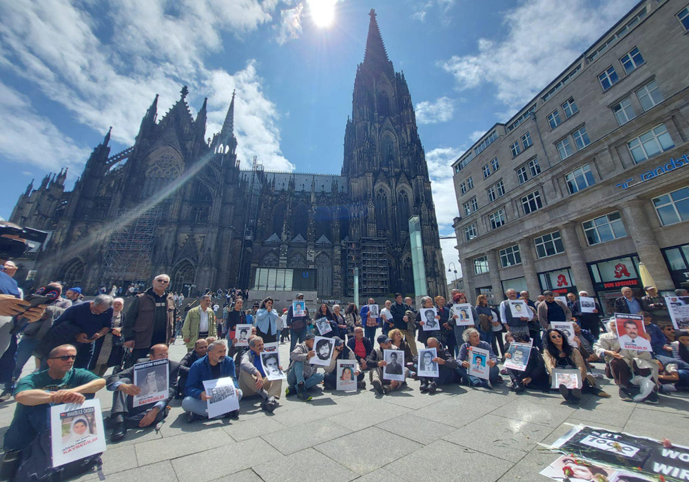 Köln`de Cumartesi Annelerinden 1000. Hafta eylemi